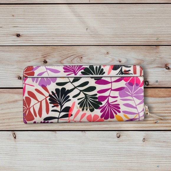 🎁Kate Spade Hawaii Exclusive  Continental Wallet - Picture 2 of 2
